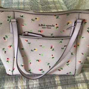2 Kate Spade Hand Bags